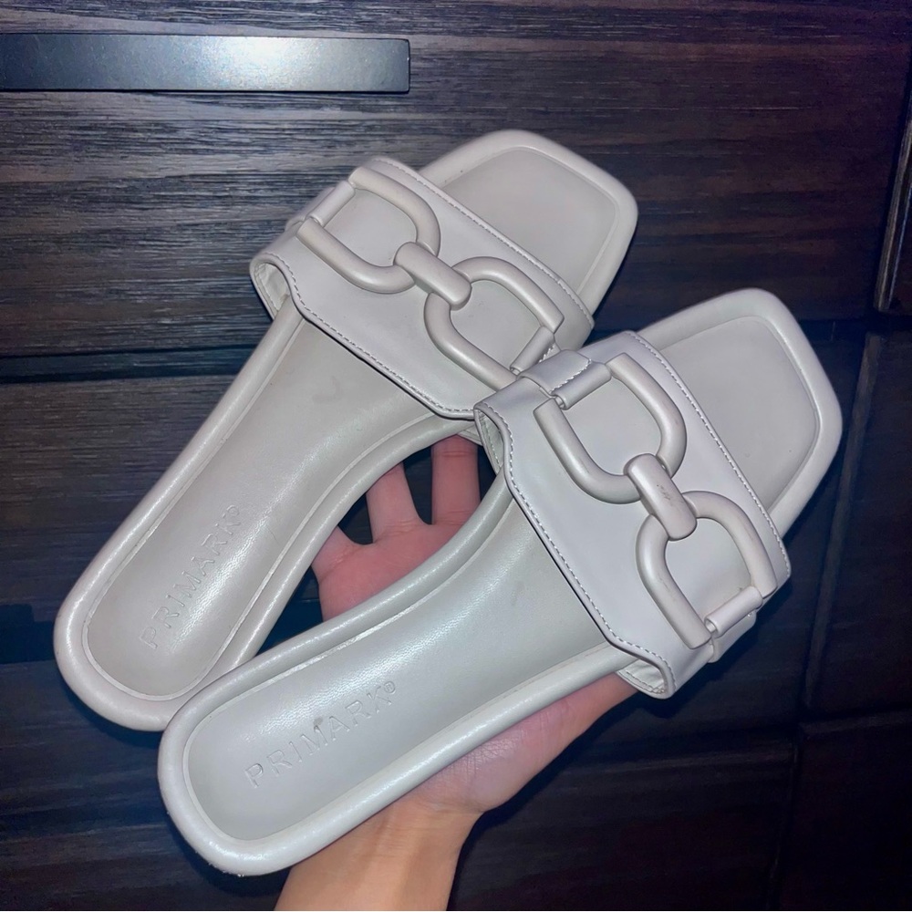 Primark White Chain Accent Sandals